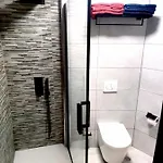 Alojate En Vigo! Casa Bien Equipada Nyaraló